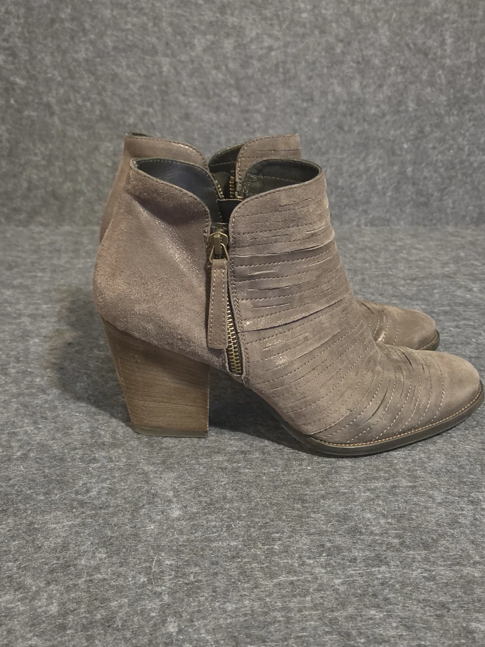 Paul Green Malibu Sliced Metallic Taupe Ankle Bootie 7M